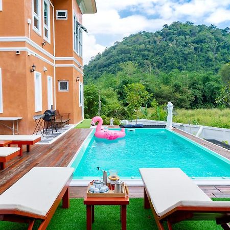 Chateau De Luxi Khao Yai - ชาโตว์ เดอ ลูซี่ เขาใหญ่ Villa Mu Si Exterior photo