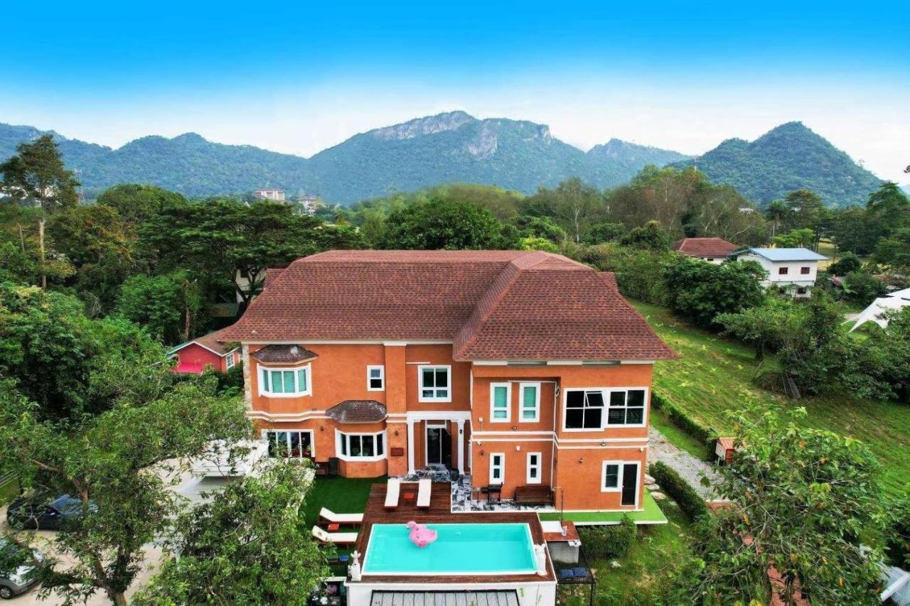 Chateau De Luxi Khao Yai - ชาโตว์ เดอ ลูซี่ เขาใหญ่ Villa Mu Si Exterior photo